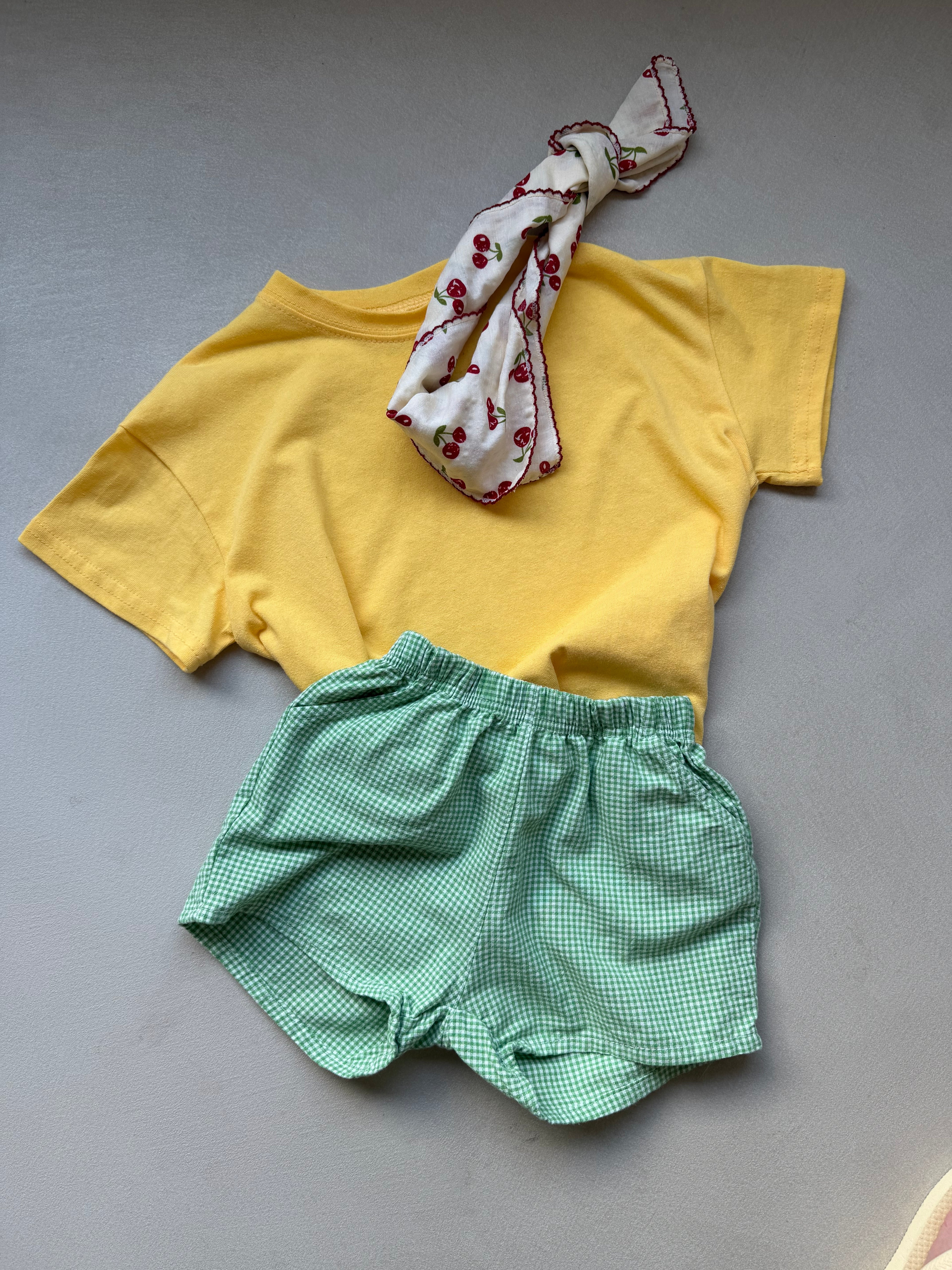 Check short green