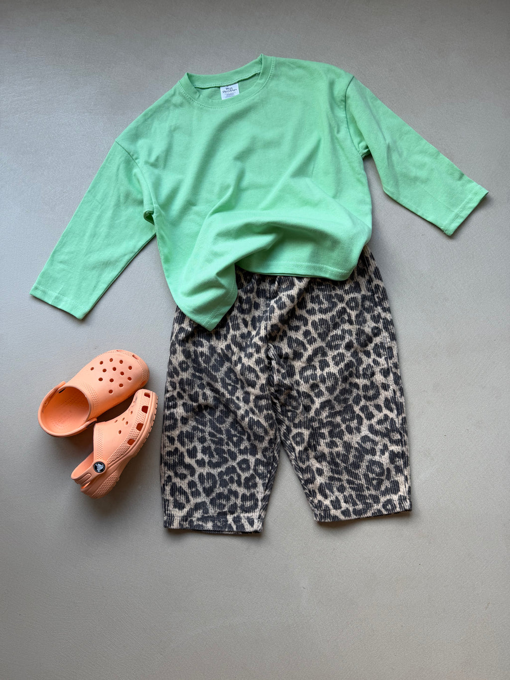 Colour tee long green