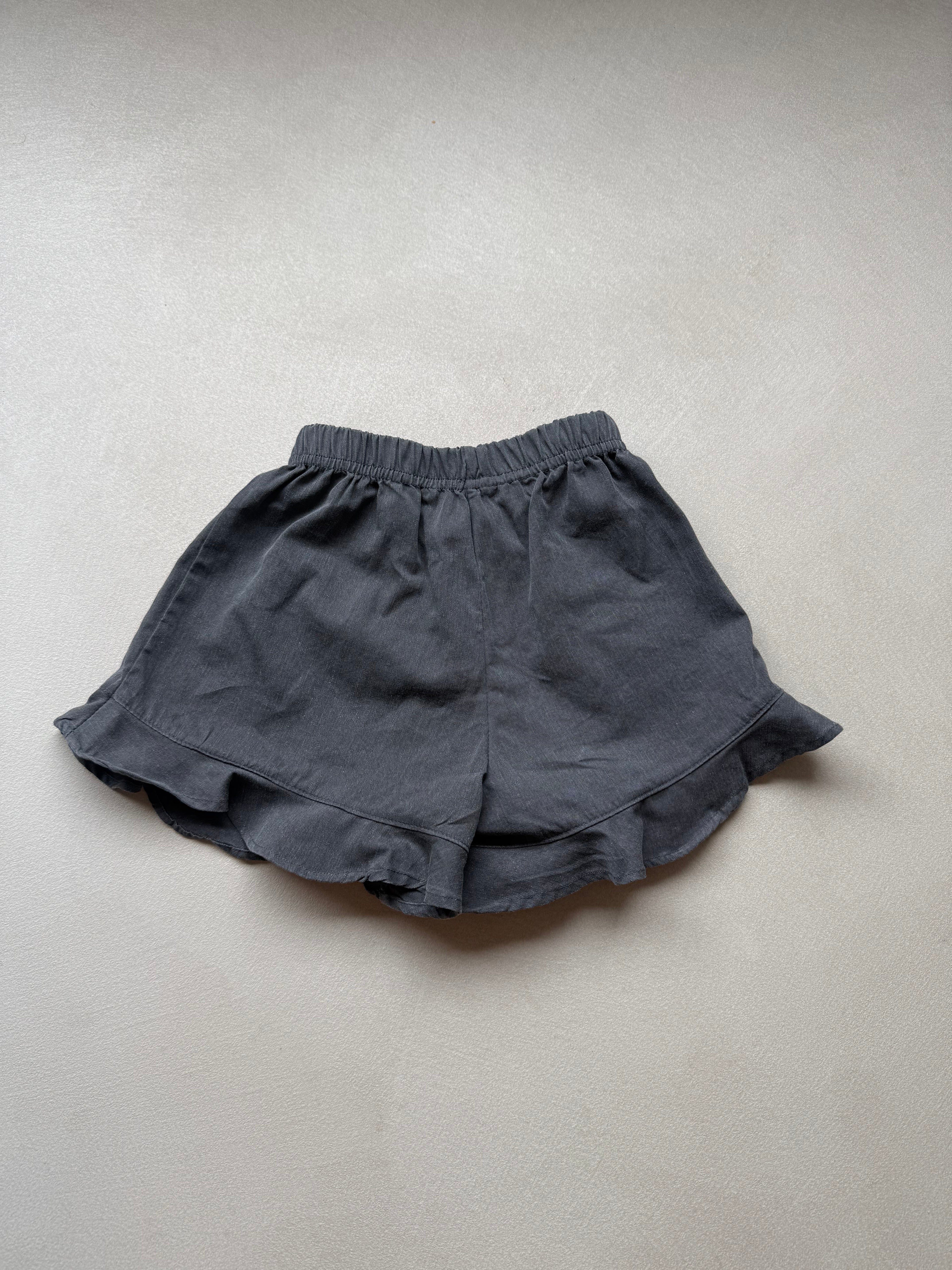Ruffle short
