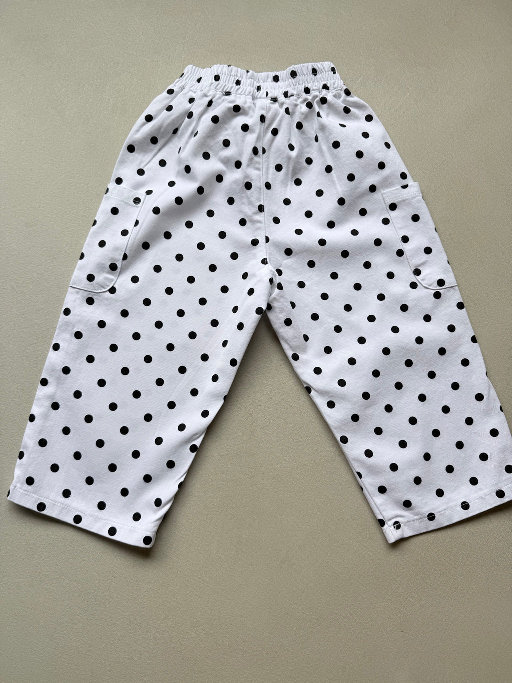 Dot pants