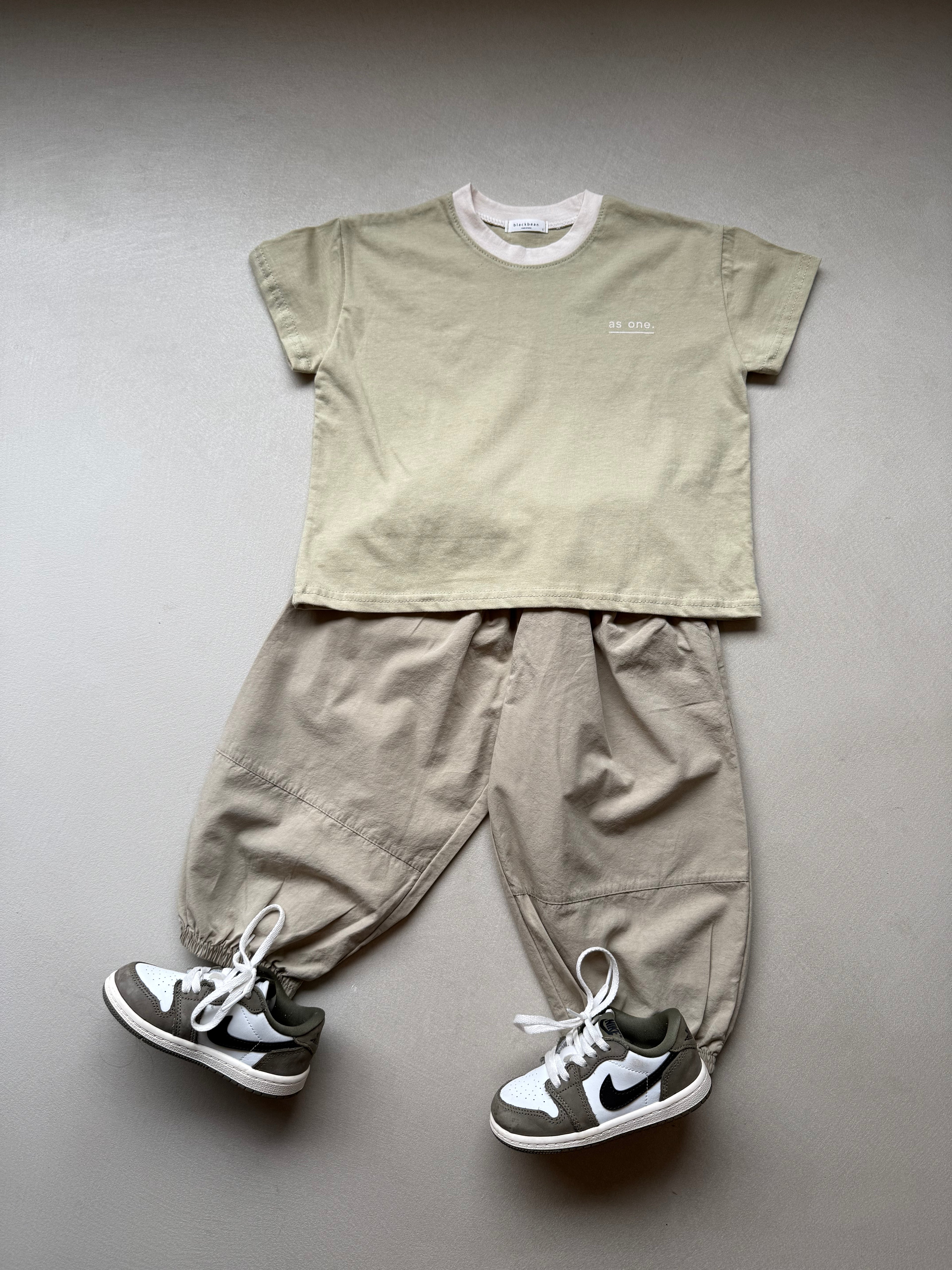 Parachute pants beige