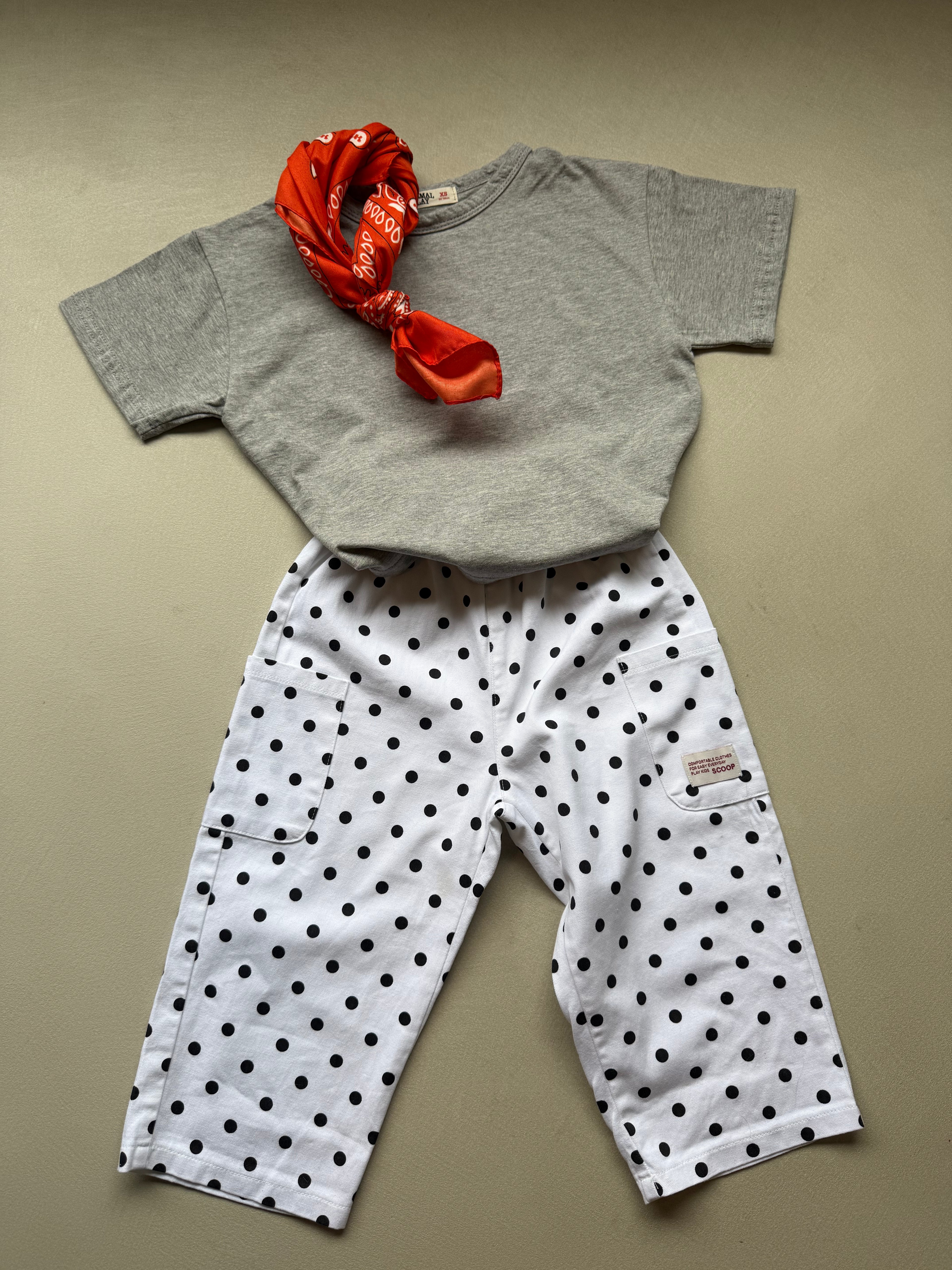 Dot pants