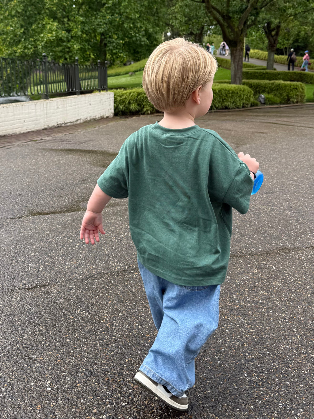 Colour tee