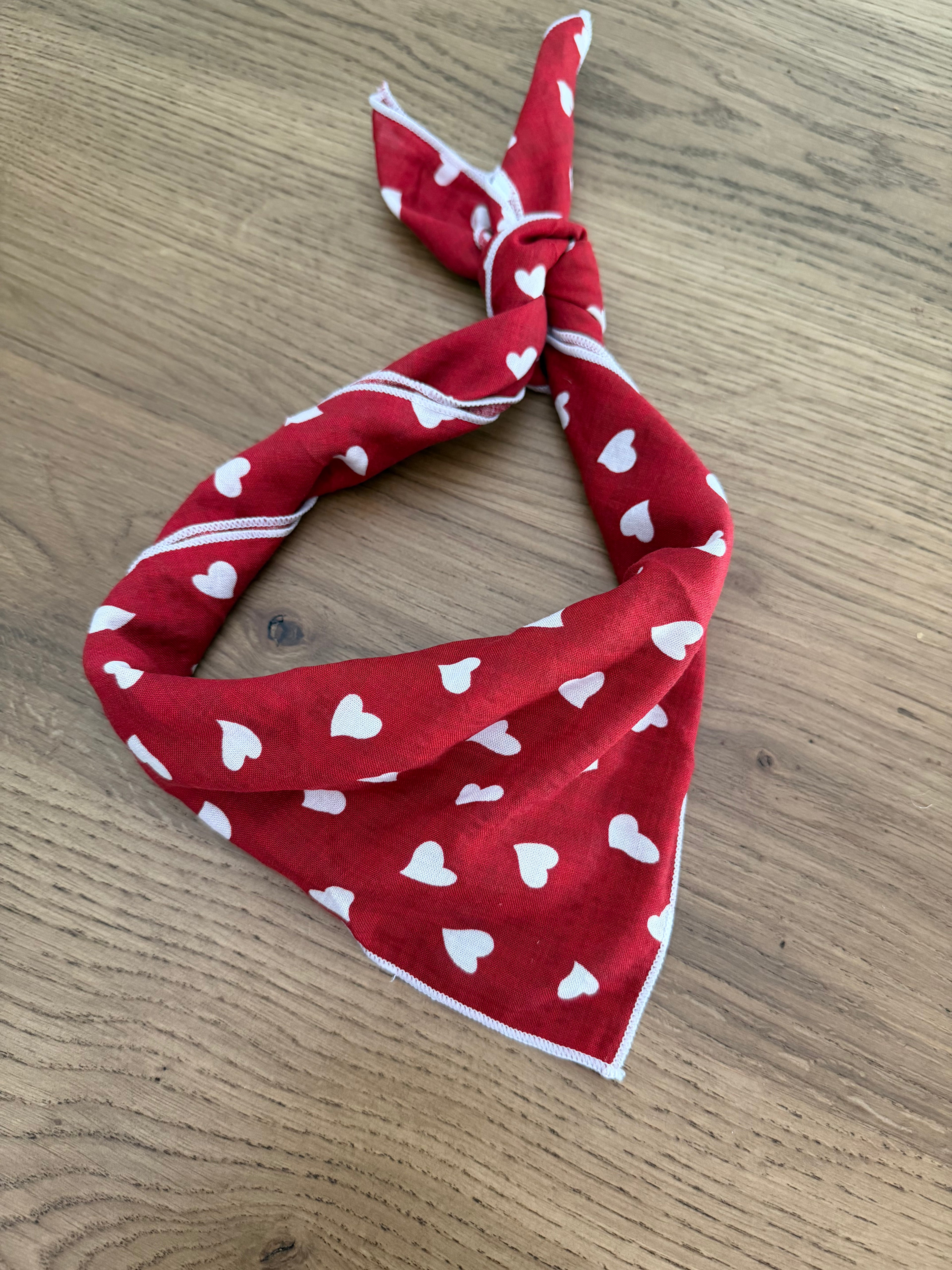 Sjaaltje red heart